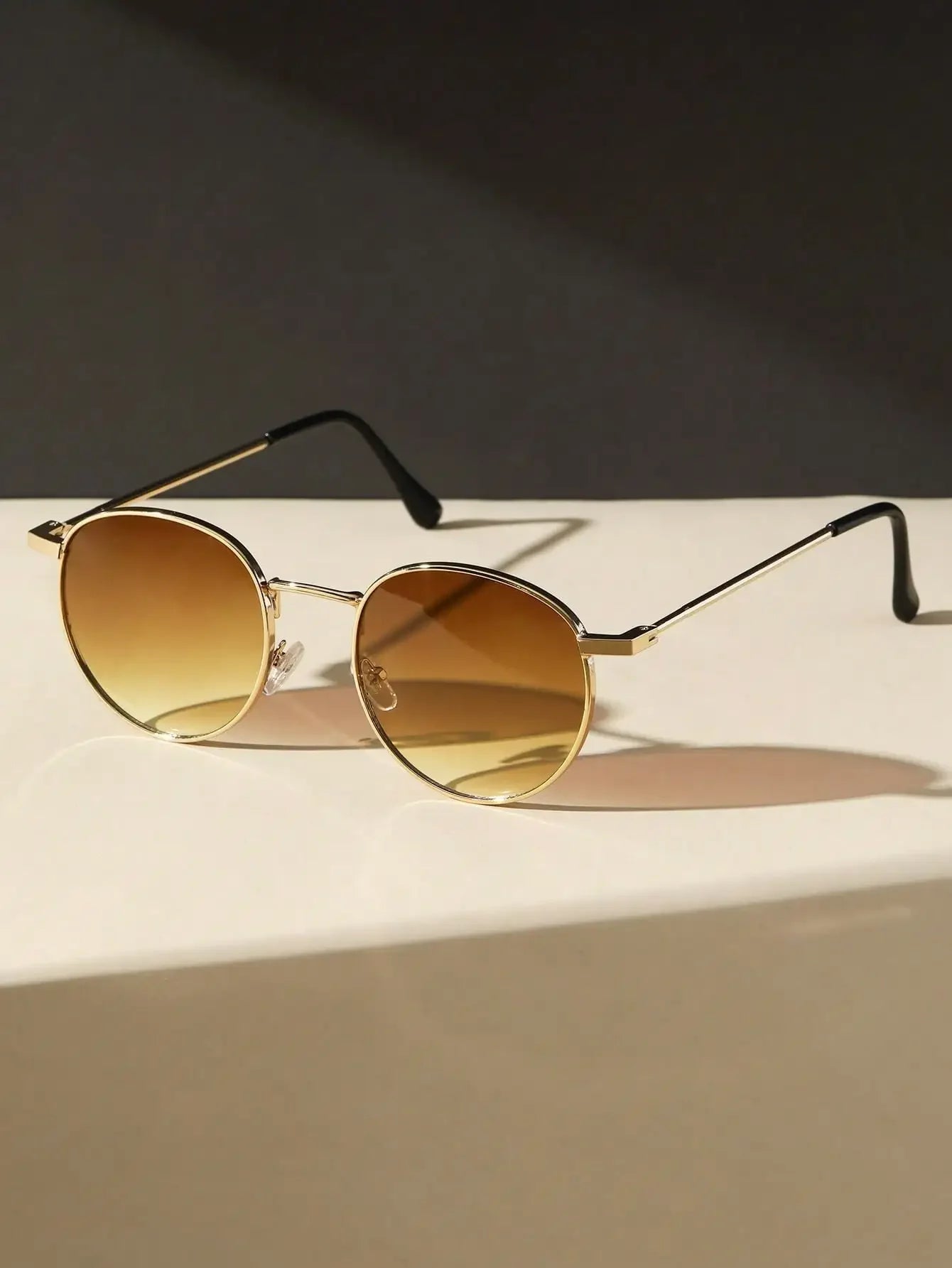 Unisex Metal Round Frame Vintage Y2K Casual Sunglasses For Outdoor Daily Vacation Driving Glasses UV400 Oculos De Sol